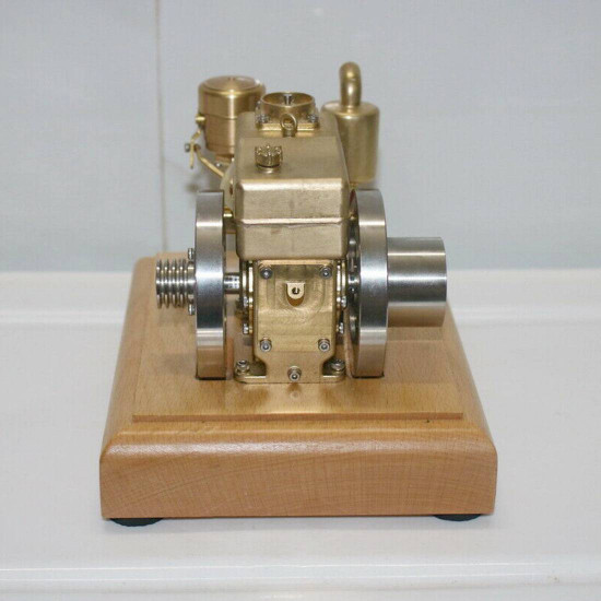 1.9cc miniature gasoline model engine old tractor engine four-stroke water-cooled internal combustion engine model 1.9cc miniature gasoline model engine old tractor engine four-stroke water-cooled internal combustion engine model